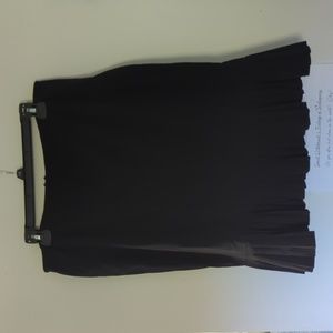 Black flirty skirt